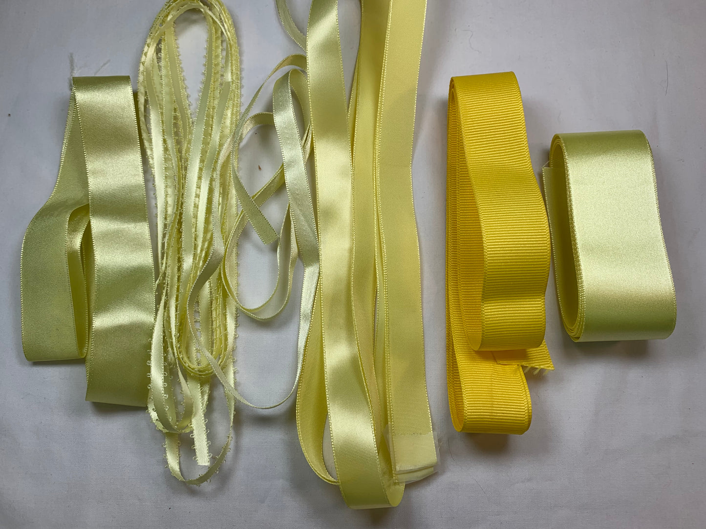 6 Varieties of Yellow Ribbon, Scrapbooking, Doll Clothes, Junk Journals, Crafts, Hobbies, Photos. Card-Making, Baby Clothes, Sewing