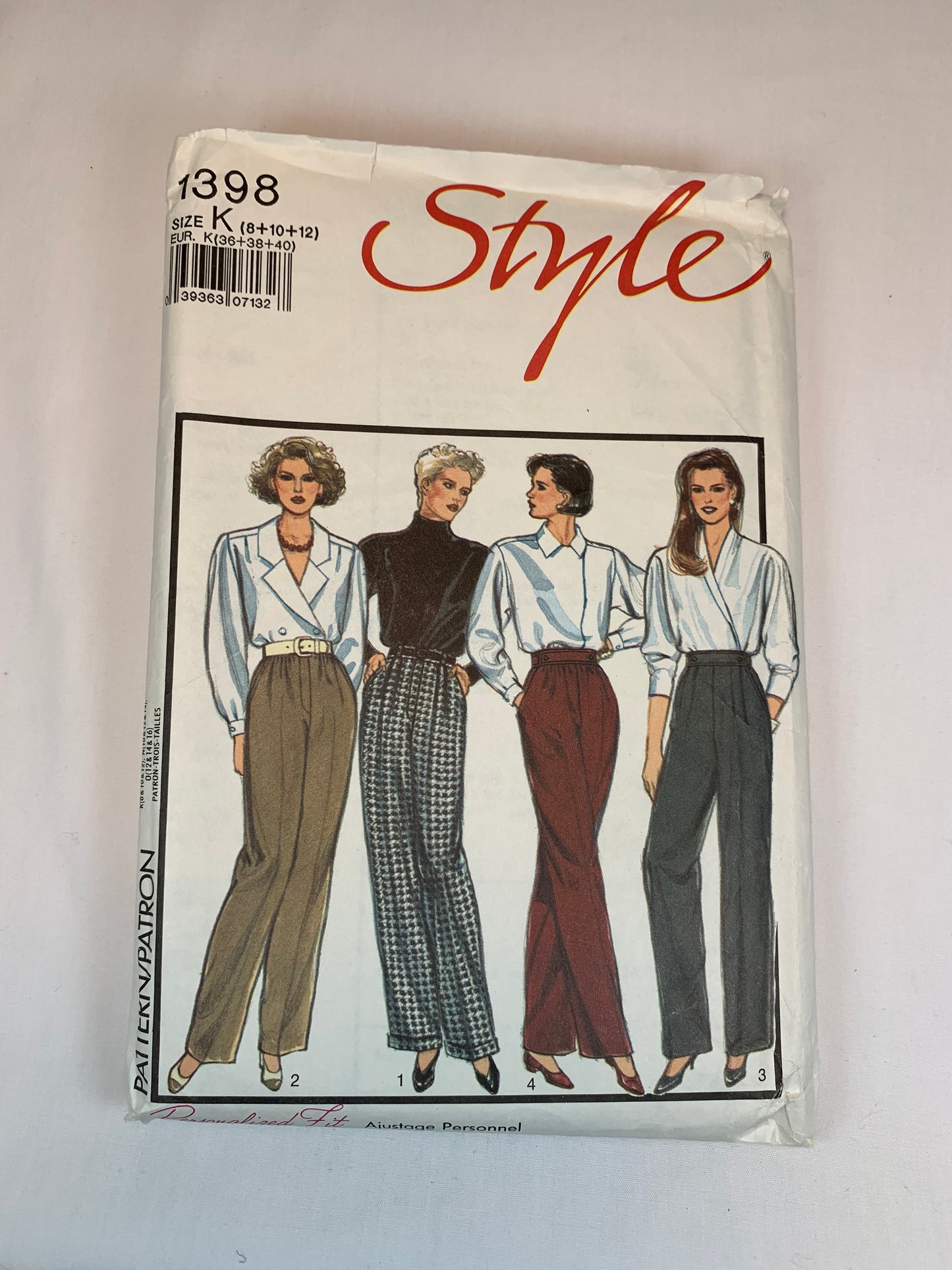 Style Sewing Pattern 1398 Misses' Pants, Zipper Front, Straight, Pockets, Size 8-12, Cut, Vintage 1988
