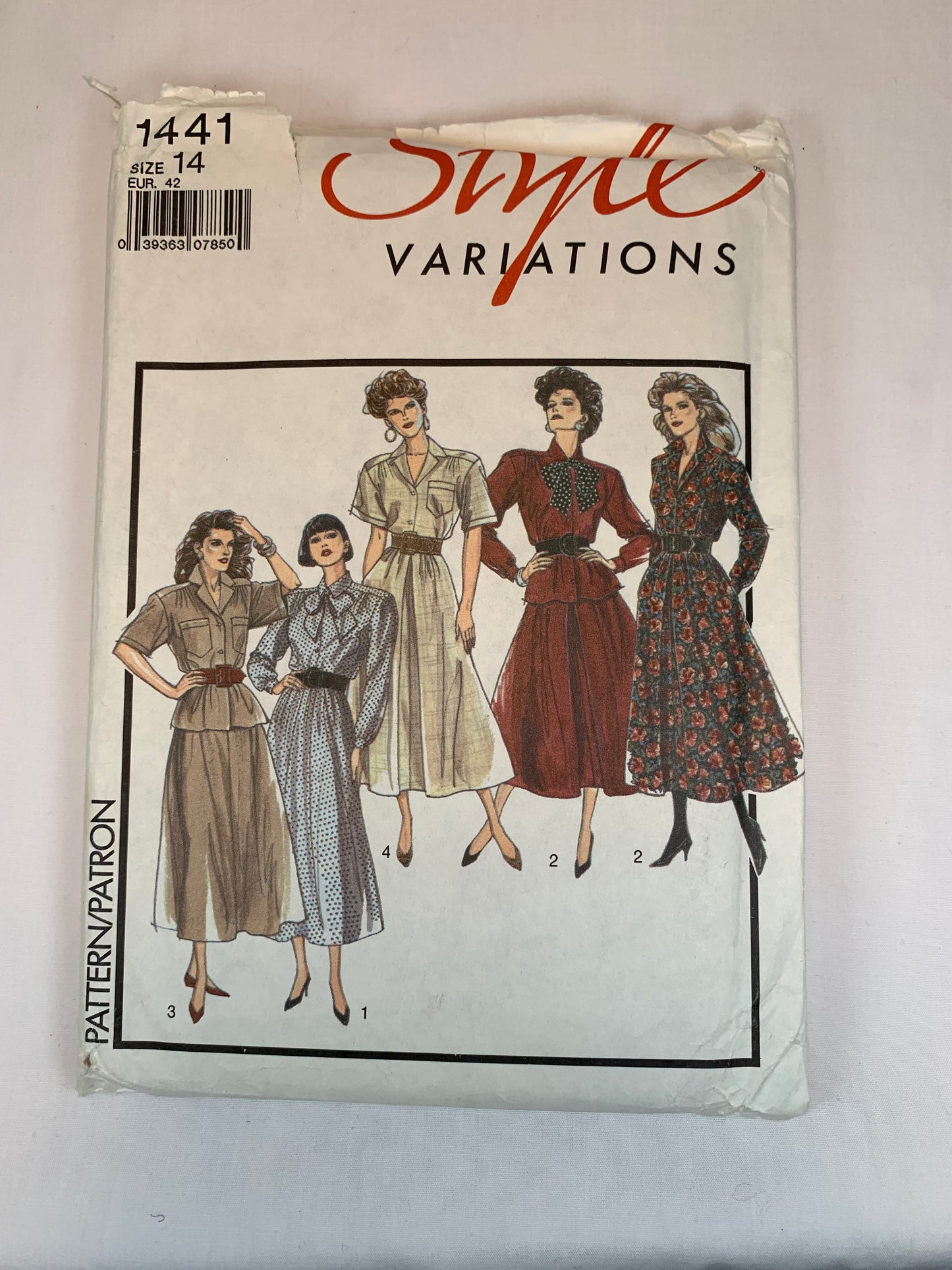 Style 1441 Misses' Blouse, Skirt, Size 14, Uncut, Vintage 1980