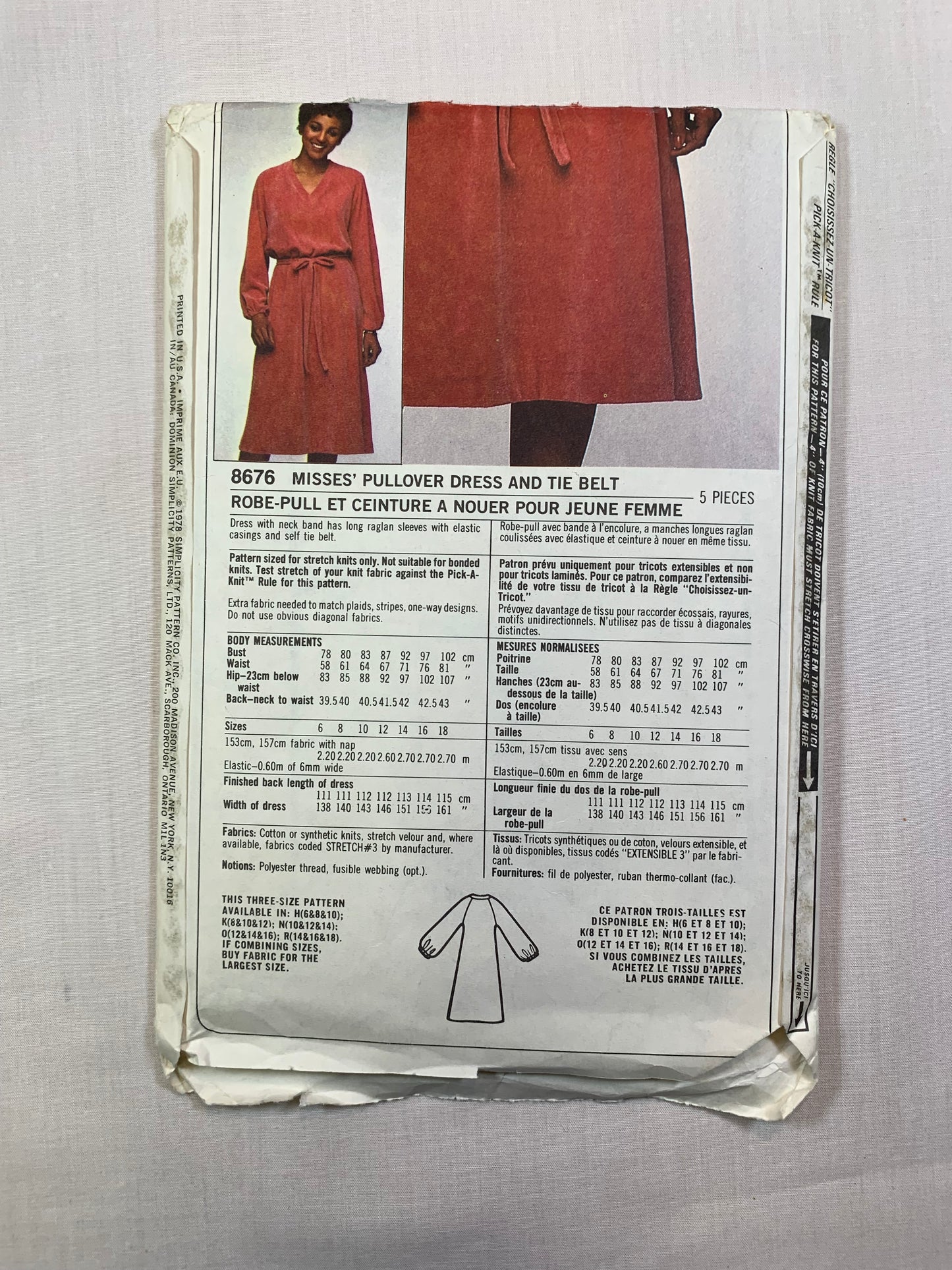Simplicity 8676 Misses' Dress, Tie Belt, Size 12-16, Cut, Vintage 1978
