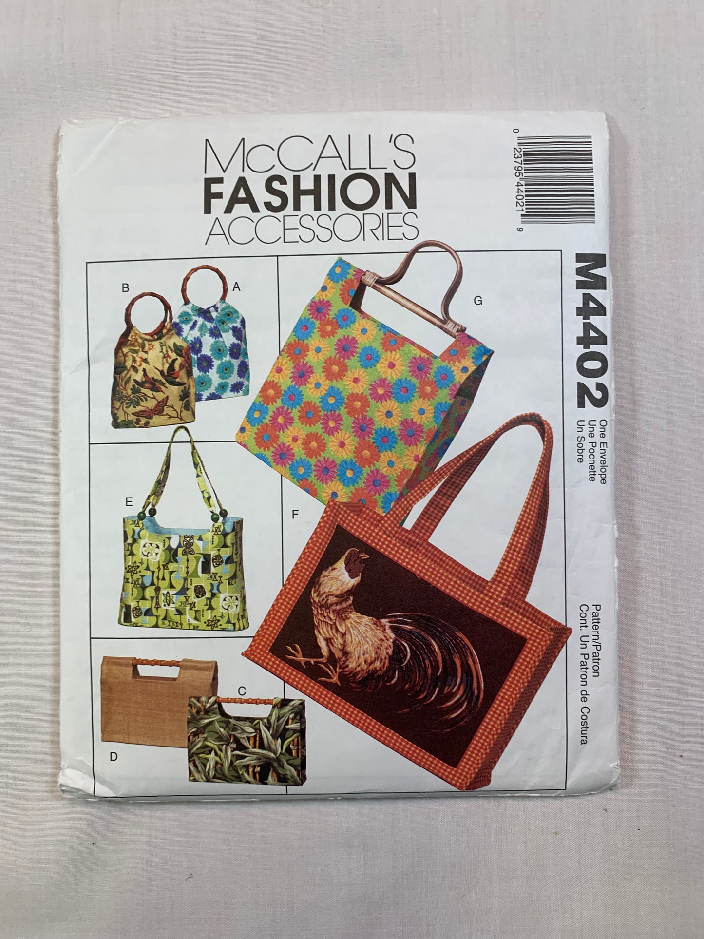 McCall's M4402 Handbags, Totes, Uncut, 2004