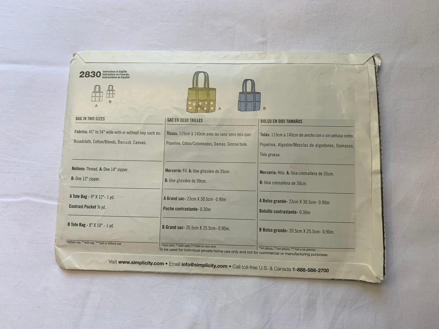 Simplicity Sewing Pattern 2830 Set of Bags, Two Sizes, Hippie, Groceries, Beach, Pool, Tote, Shoulder Strap, Cut, 2008