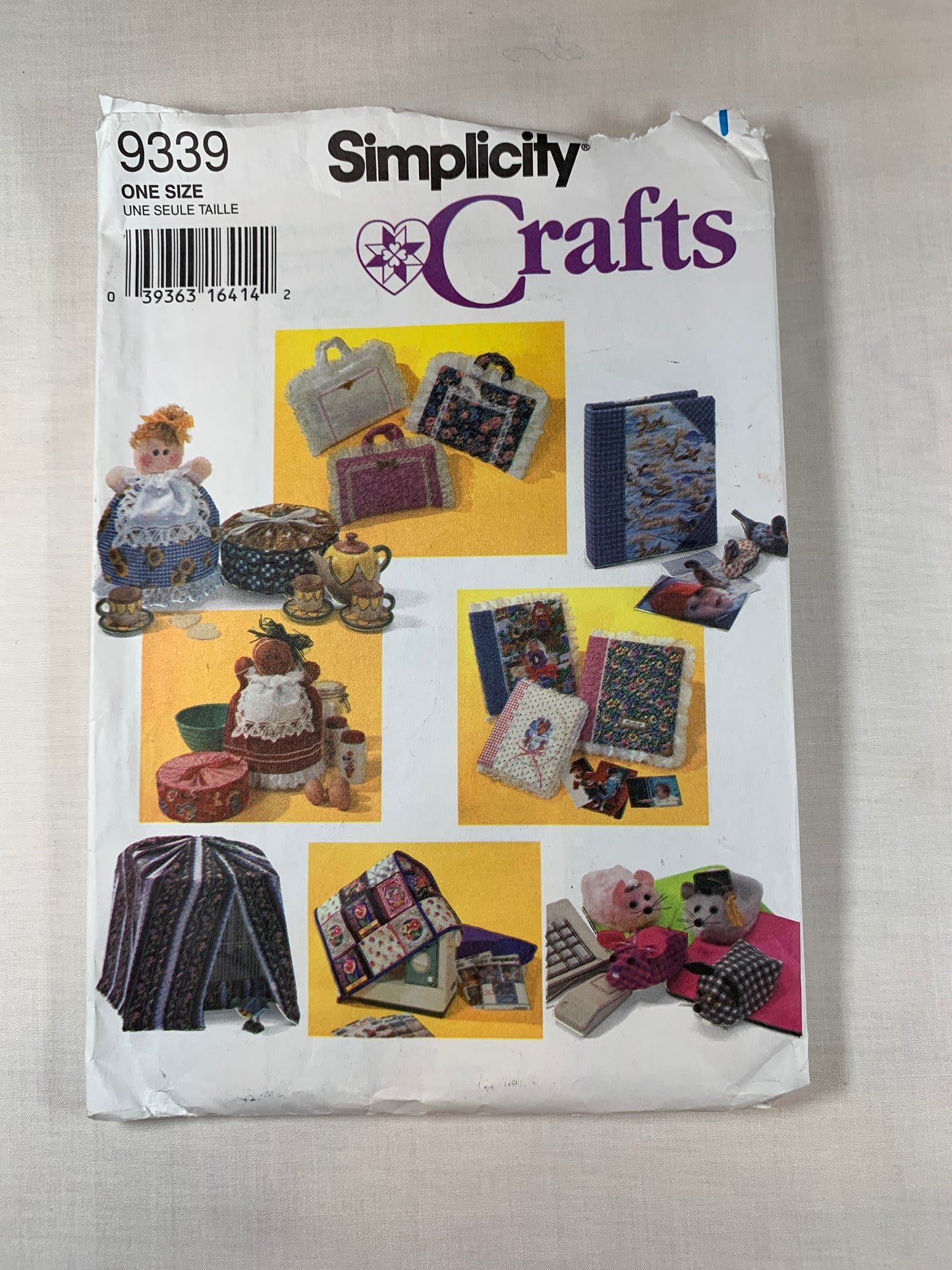 Simplicity Sewing Pattern 9339 Crafts, 10 Variations of Covers, Bird Cage, Sewing Machine, Computer Mouse, Casserole, Cookie Tin/Jar, Book Carriers, Album, Cut, Vintage 1995