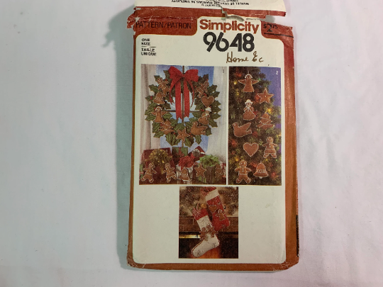 Simplicity Sewing Pattern 9648 Christmas Ornaments, Wreath, 4 Stockings, Transfer, Cookie, 9 Motifs, Cloth Ginger Bread, Cut, Vintage 1980