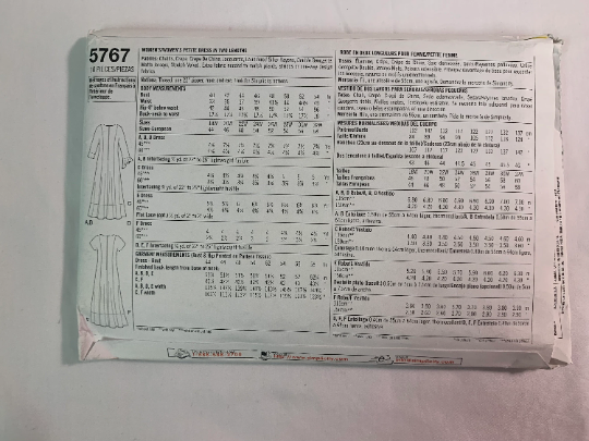 Simplicity Sewing Pattern 5767 Misses'/Women's Petite Dresses, 6 Variations, Two Lengths, Zipper, Full Skirt, Frills, Panels, Size 18W-24W, Uncut, 2002
