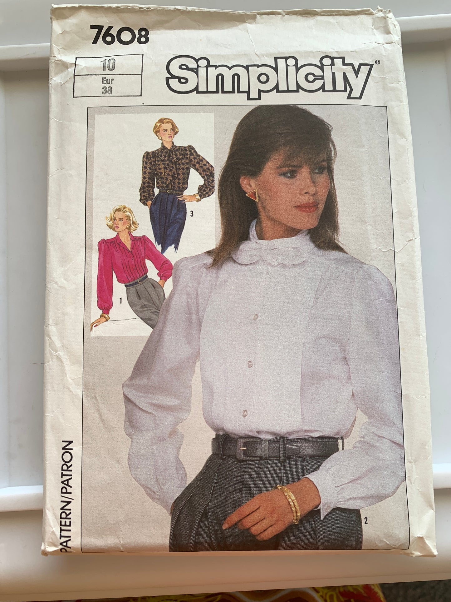 Simplicity Sewing Pattern 7608 Misses' Blouses, Shirts, Button Front, Long Sleeves, Collar, 3 Variations, Size 10, Cut, Vintage 1977