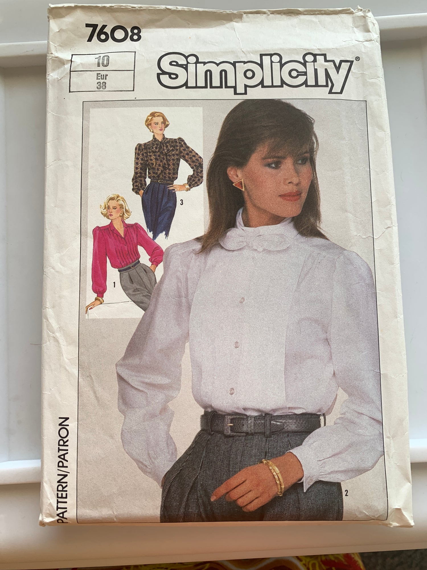 Simplicity Sewing Pattern 7608 Misses' Blouses, Shirts, Button Front, Long Sleeves, Collar, 3 Variations, Size 10, Cut, Vintage 1977