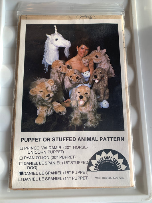 Son Rise Soft Crafts Pattern Puppets Animals, Daniel Le Spaniel, Size 18", Uncut, Vintage 1981