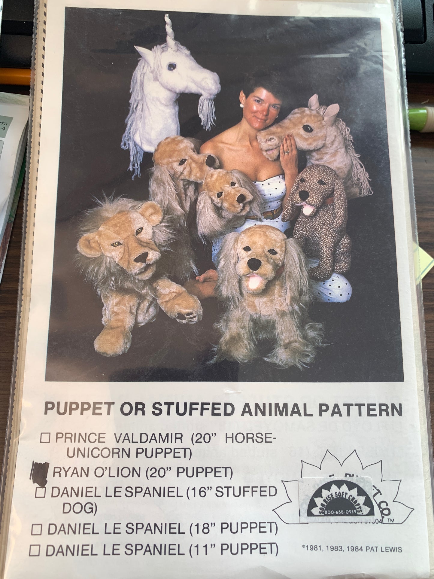 Son Rise Soft Crafts Pattern Puppets Animals, Ryan O'Lion, Size 20", Uncut, Vintage 1981