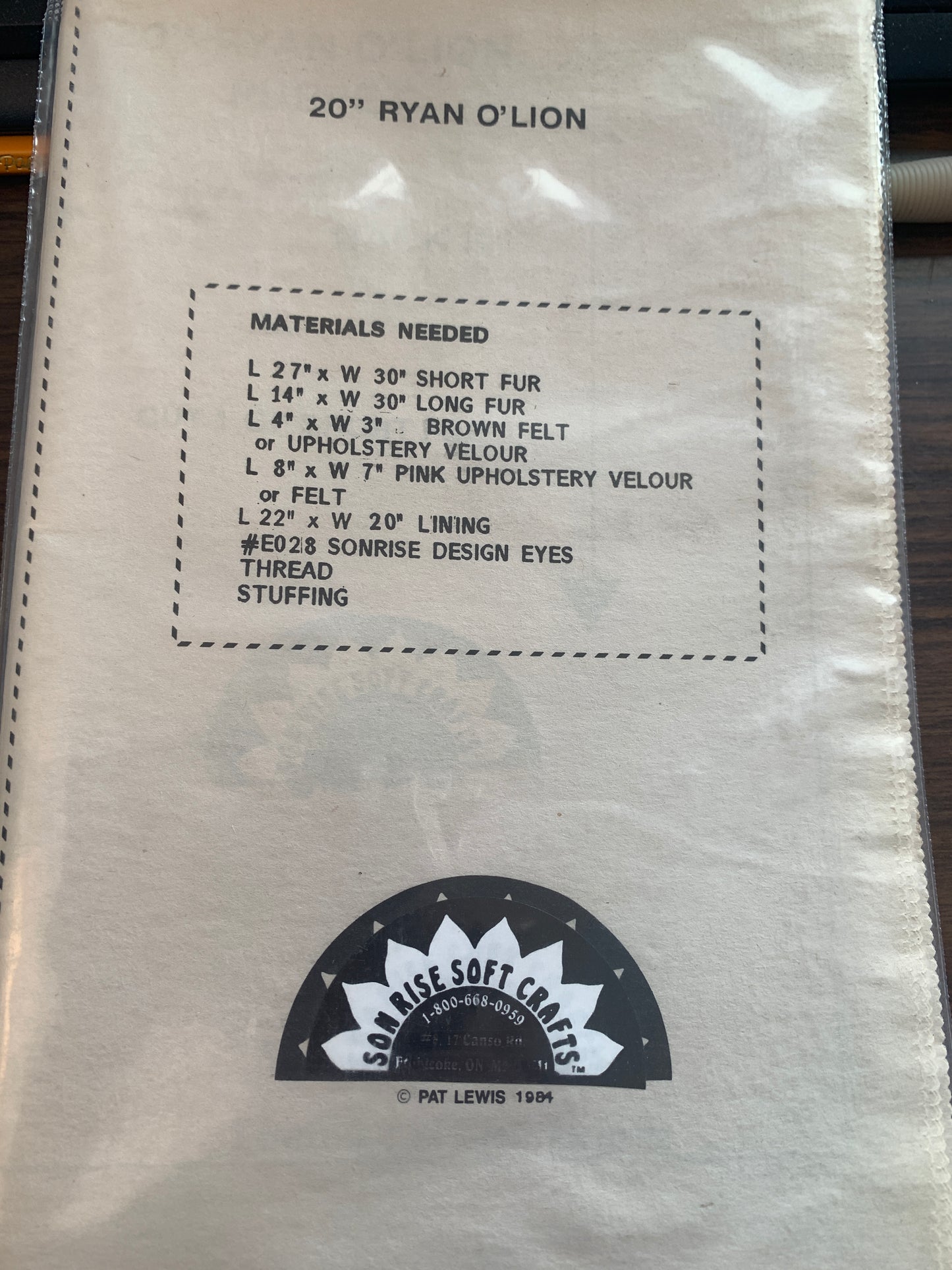 Son Rise Soft Crafts Pattern Puppets Animals, Ryan O'Lion, Size 20", Uncut, Vintage 1981