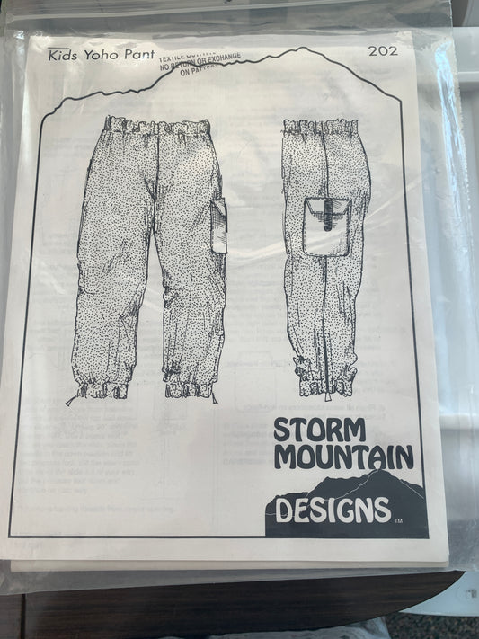 Storm Mountain Designs Sewing Patterns 202 Youth Ski/Snow Pants, Elastic Waist, Pocket, Zipper Side, Size 31-38, Uncut, Vintage 1995