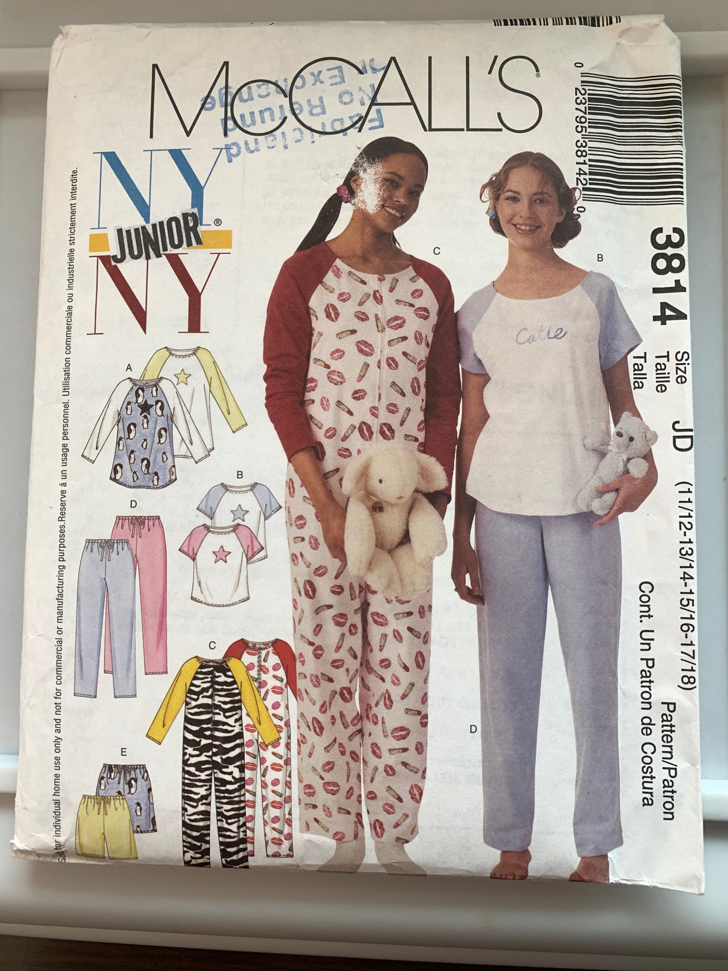 McCall's Sewing Pattern 3814 Misses'/Junior Pajamas, Nightgown, Top, Jumpsuit, Pants, Shorts, Long/Short Sleeves, Zipper Front, Size 11-18, Uncut, 2001