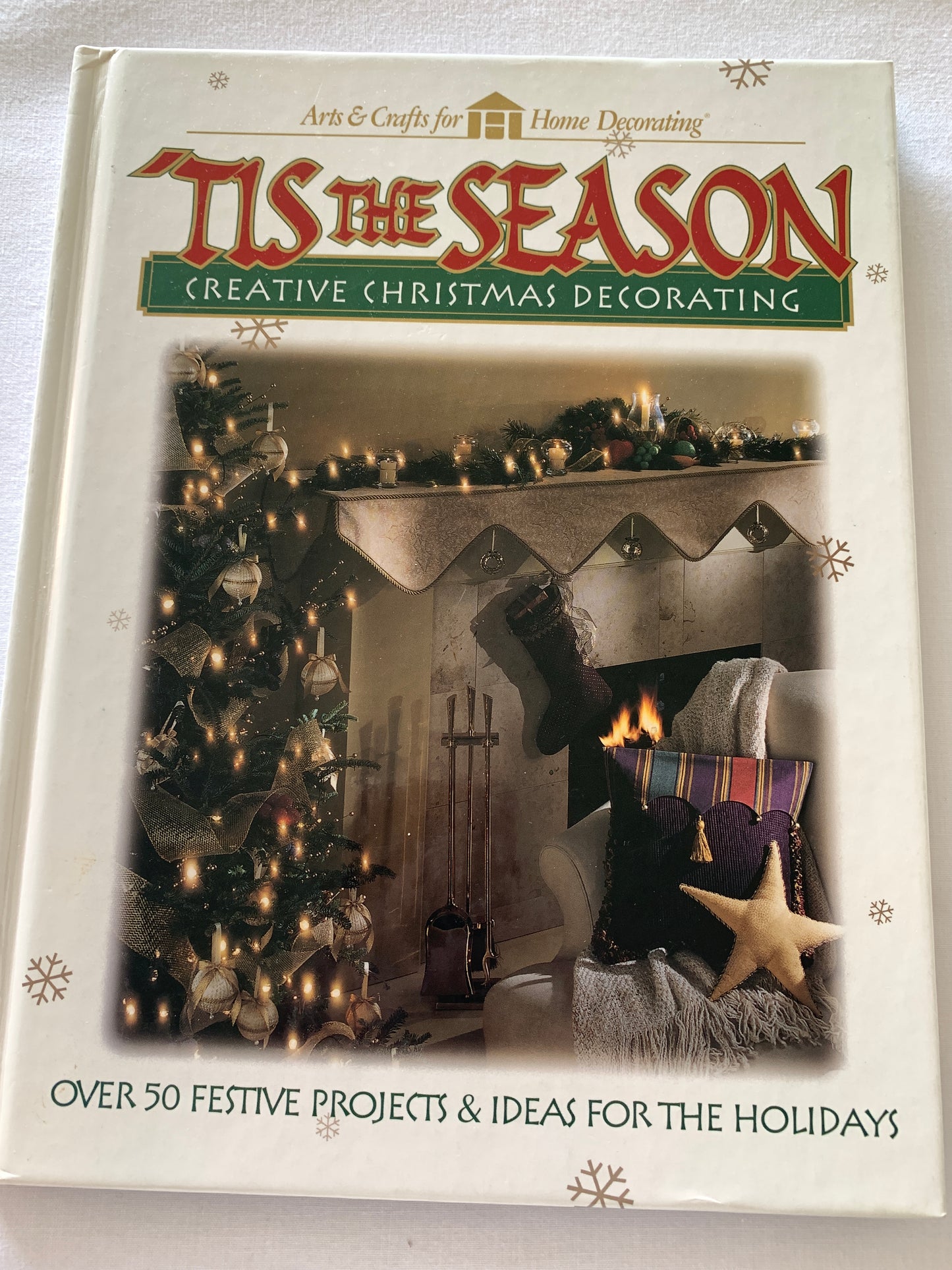 Christmas Decorating, Over 50 Projects, Gifts, Home Decorating, Arts & Crafts