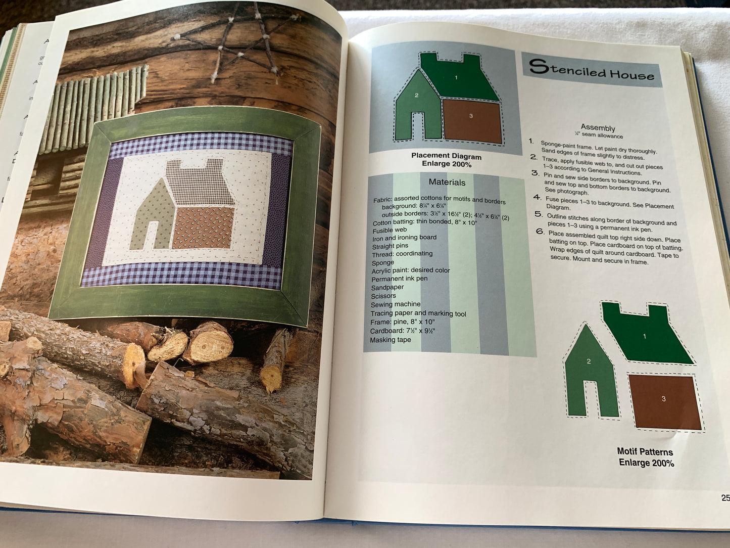 Encyclopedia Of Two-Hour Craft Projects, All Seasons Included, Beads, Wood, Embroidery, Flowers