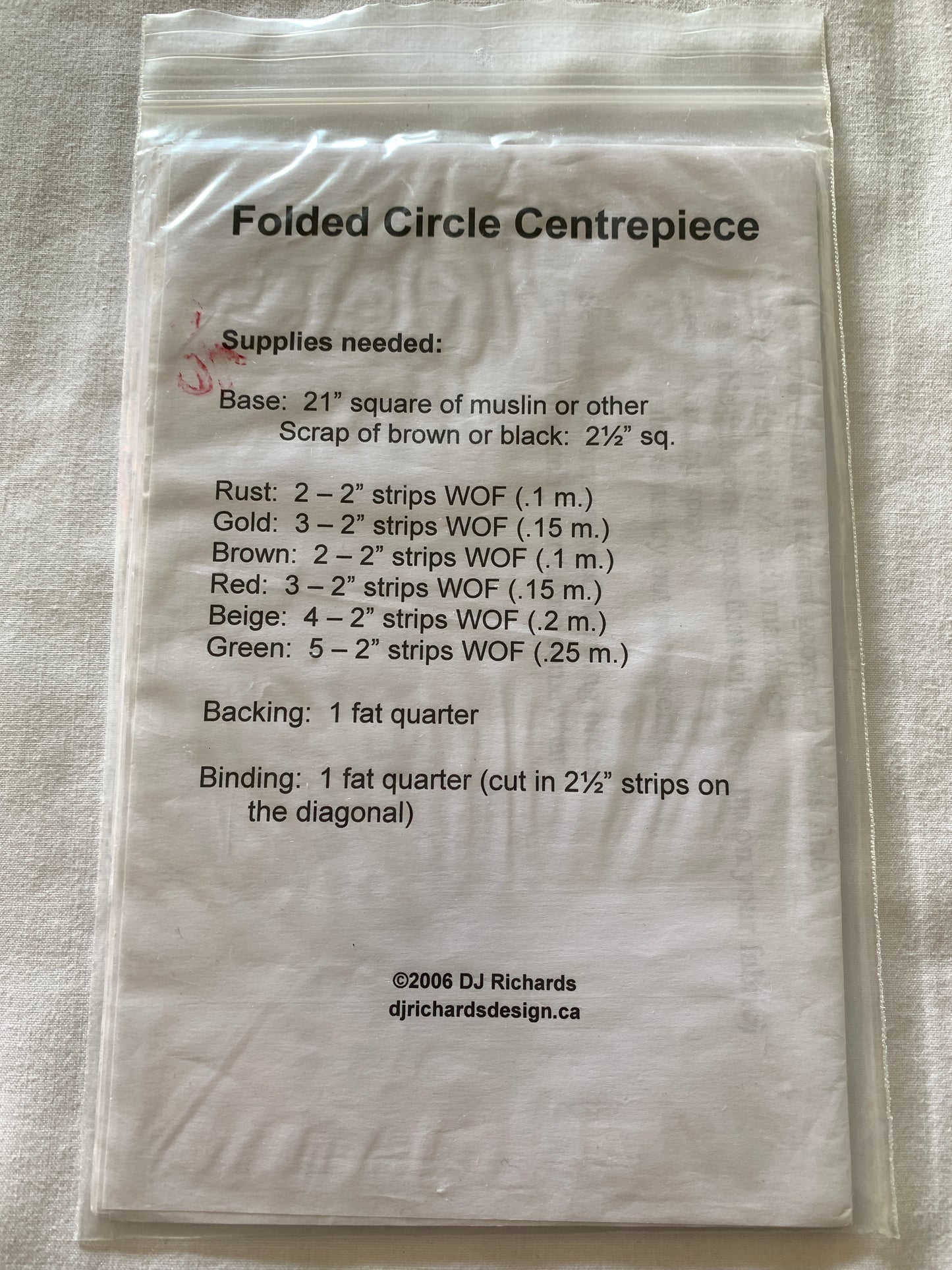 Folded Circle Centrepiece, 13" Diameter, Quilted, DJ Richards, 2006