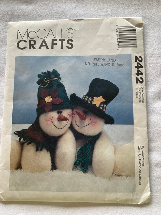 McCall's Sewing Pattern 2442 Crafts, Christmas Holiday Ornaments, 15" Snowmen, Hats, Scarf, Cape, Uncut, Vintage 1999