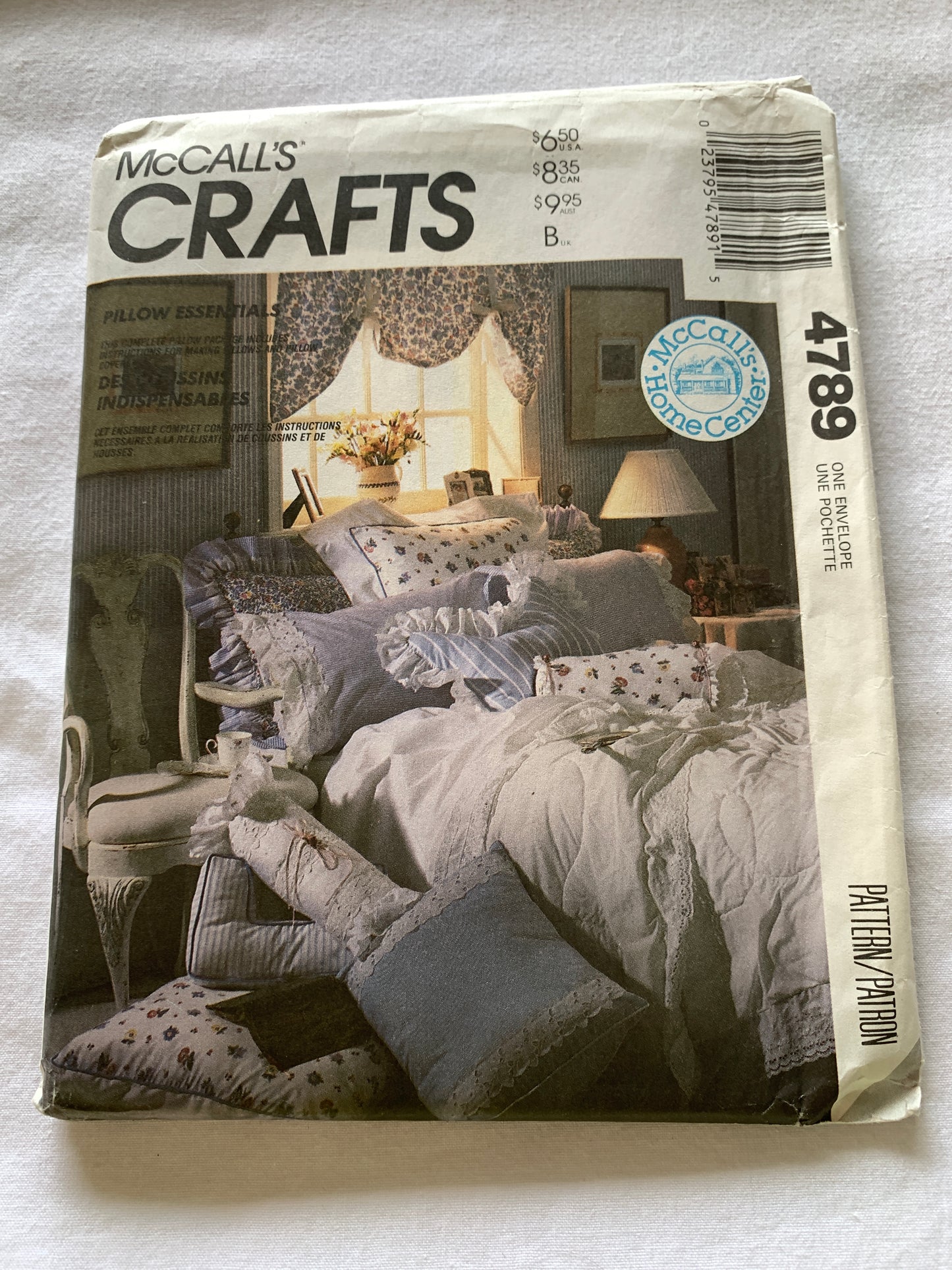 McCall's Sewing Pattern 4789 Pillow Essentials, Wedge, Neck Roll, Square, Love Seat, Back Cushion, 2002