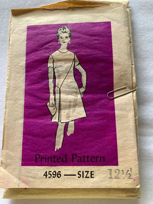Western Producer Sewing Pattern 4596 Misses' Dress, Short Sleeves, Zipper Back, Size 14 1/2, Uncut, Vintage 1970