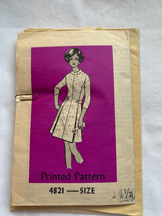 Star Weekly Sewing Pattern 4821 Misses'/Women's Half Sizes Dress, Zipper Back, Long Sleeves, Darts, Fitted, Size 14 1/2, Cut, Vintage 1970