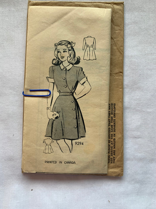 Edmonton Journal Sewing Pattern 9294 Girl's Dress, Button Front, Collar, Short Seeves, Darts, Fitted, Size 14, Cut, Vintage 1946