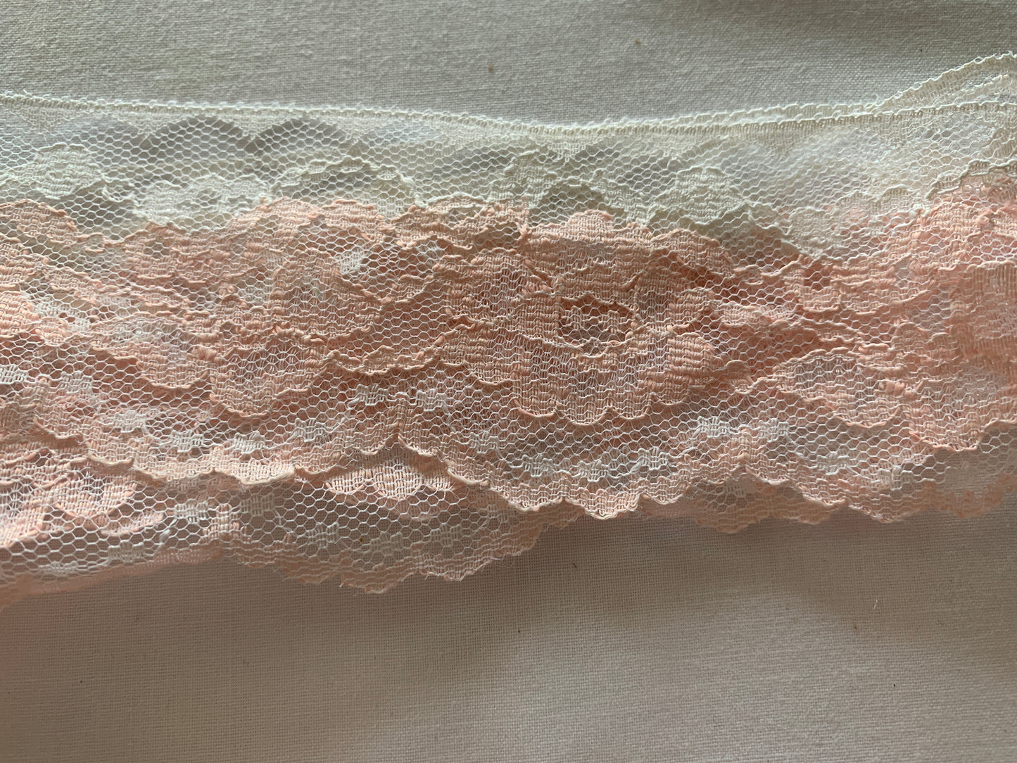Lace Pink and White, 20 Feet, 2 1/2 Inch Wide, Trim, Lace, Crafts, Hobbies, Photos. Card-Making, Baby Clothes 
