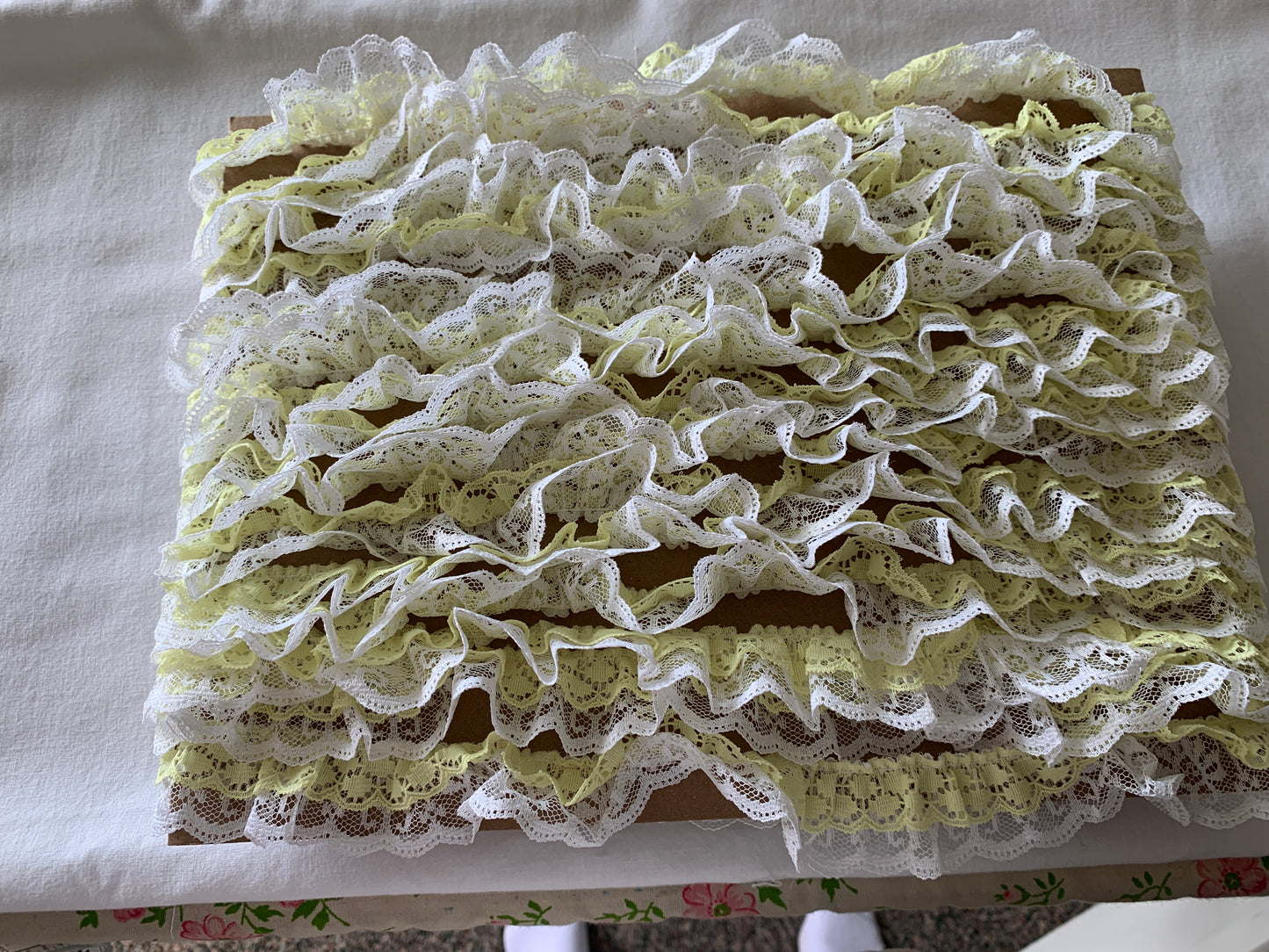 Trim Light Yellow and White Tiers, 35 Feet Long, 1 Inch Wide, Lace, Crafts, Hobbies, Photos, Card-Making, Baby Clothes