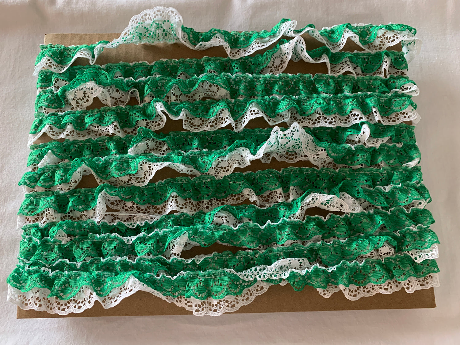 Trim Green and White Tiers, 25 Feet Long, 1 Inch Wide, 100% Polyester Lace, Crafts, Hobbies, Photos, Card-Making, Baby Clothes