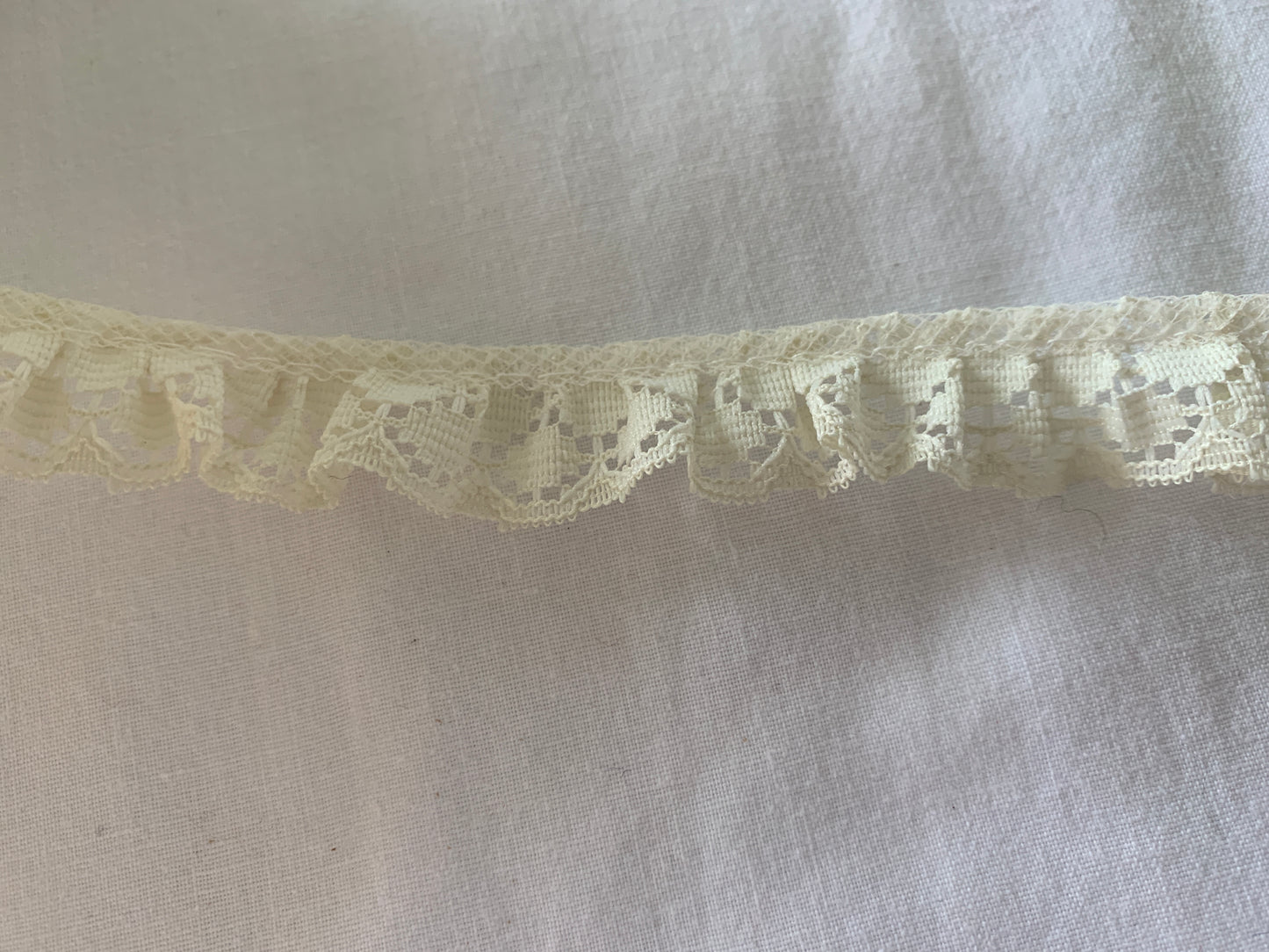 Trim Cream Color, 38 Feet, 1/2 Inch Wide, 100% Polyester Trim, Lace, Crafts, Hobbies, Photos. Card-Making, Baby Clothes