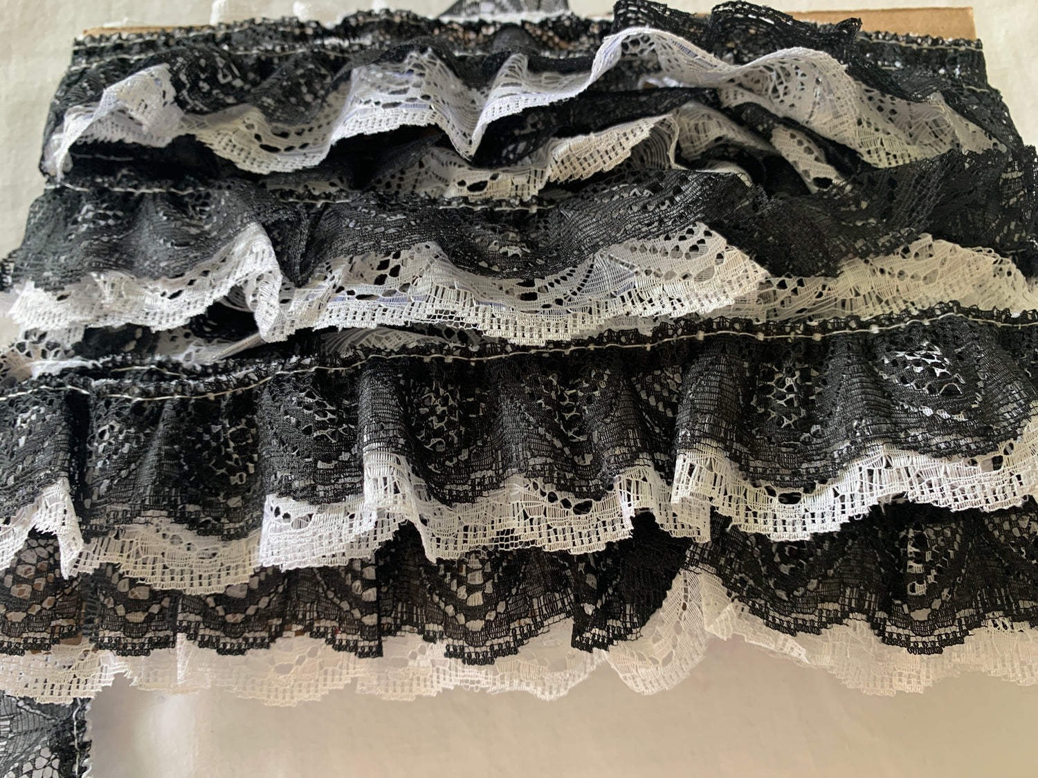 Trim White and Black, Tiers, 45 Feet Long, 1 1/2 Inch Wide, 100% Polyester Lace, Crafts, Hobbies, Photos, Card-Making, Baby Clothes