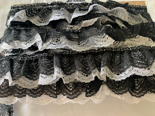 Trim White and Black, Tiers, 45 Feet Long, 1 1/2 Inch Wide, 100% Polyester Lace, Crafts, Hobbies, Photos, Card-Making, Baby Clothes