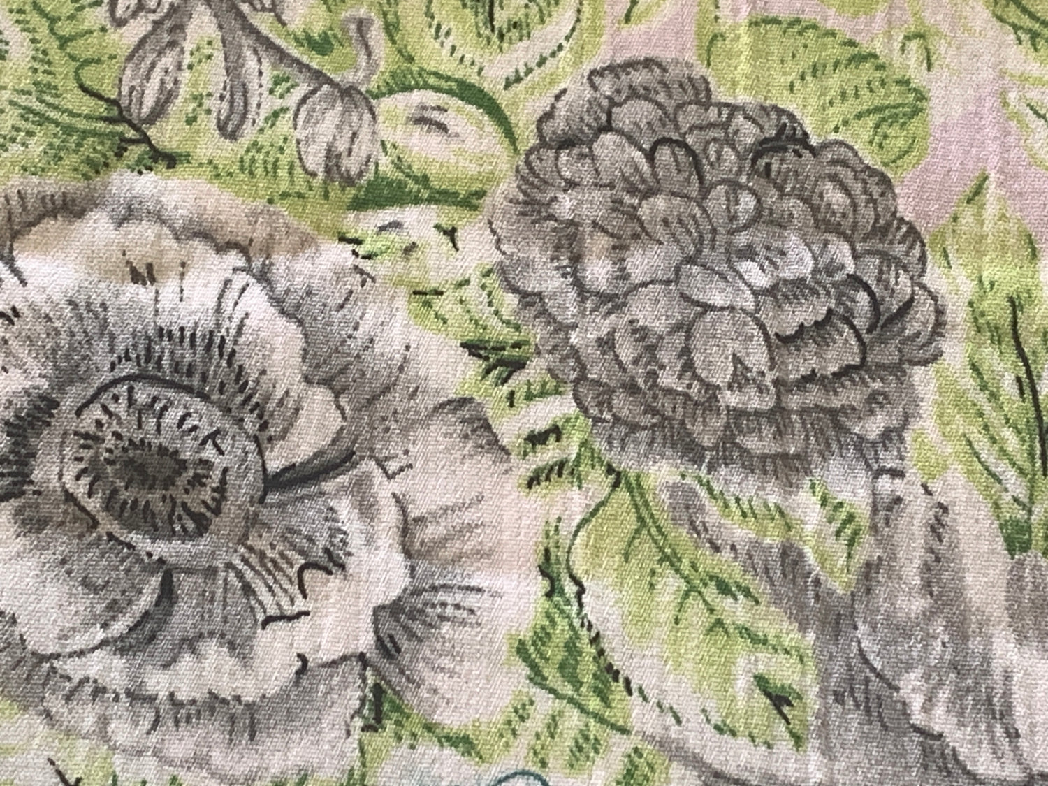 Green And Black Flowers, Polyester Light Weight, 136 x 46 Inches, New/Old Stock