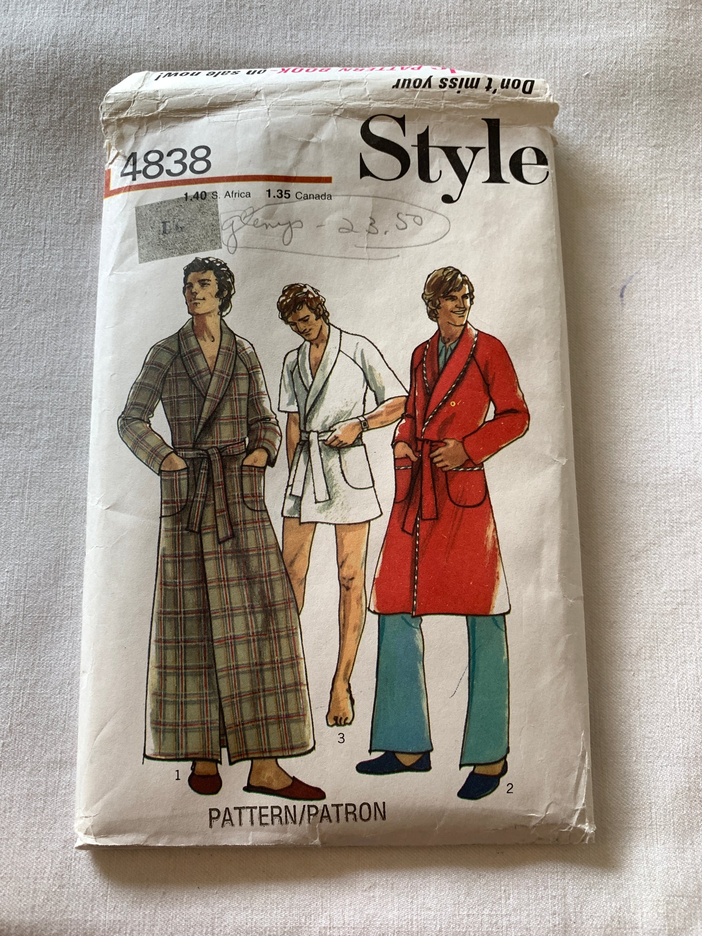 
Style Sewing Pattern 4838 Men's Robes, 3 Lengths, Raglan Sleeves, Pockets, Size 42-44, Uncut, Vintage 1974
