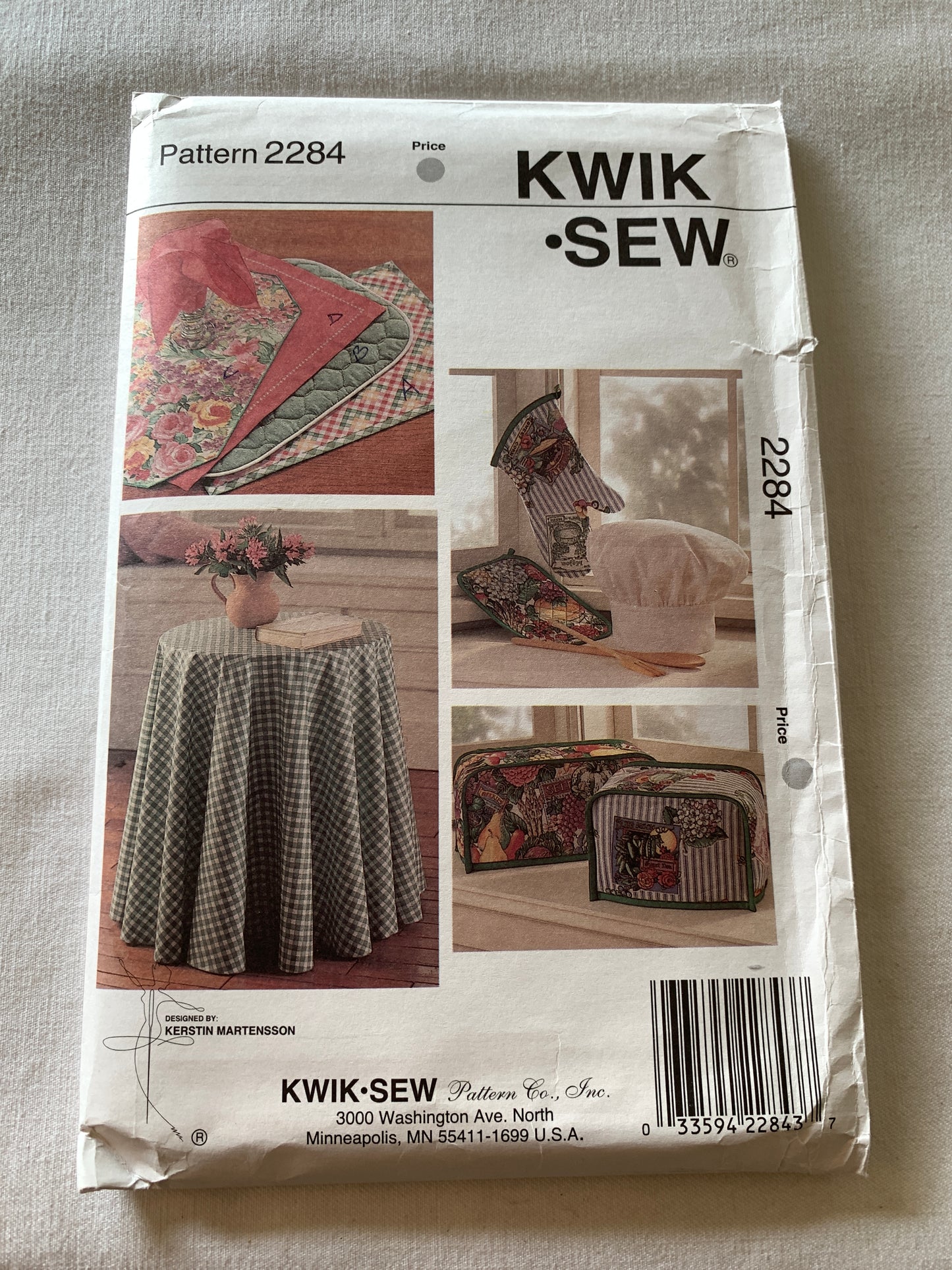 Kwik Sewing Pattern 2284 Crafts, Chef's Hat, Oven Mitt, Pot Holder, Napkin, Placemats, Toaster Cover, Round Tablecloth, Cut, Vintage 1993