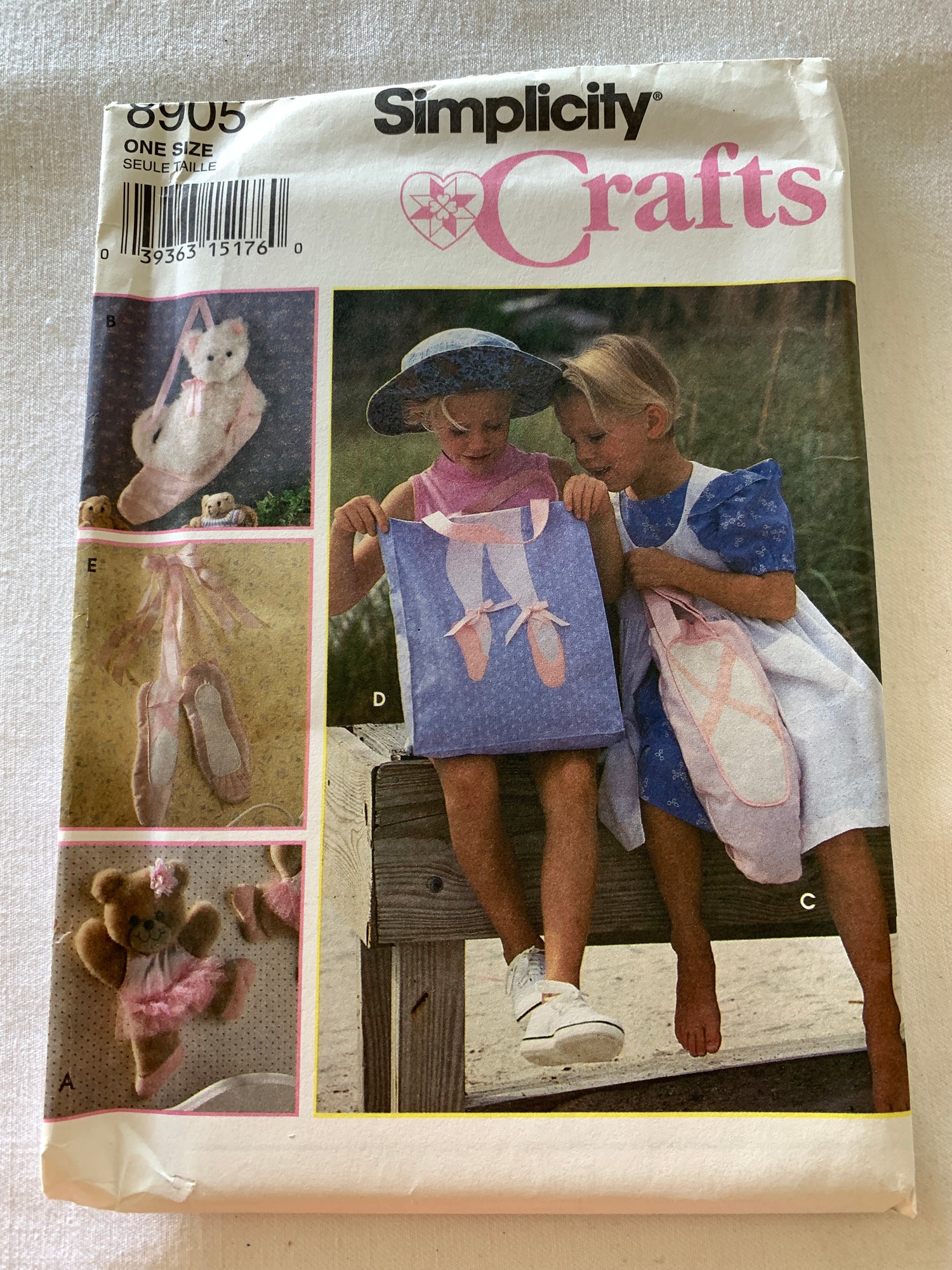 Simplicity Sewing Pattern 8905 Crafts, Totes, Wallhangings, Ballet, Shoes, Bag, Uncut, Vintage 1994