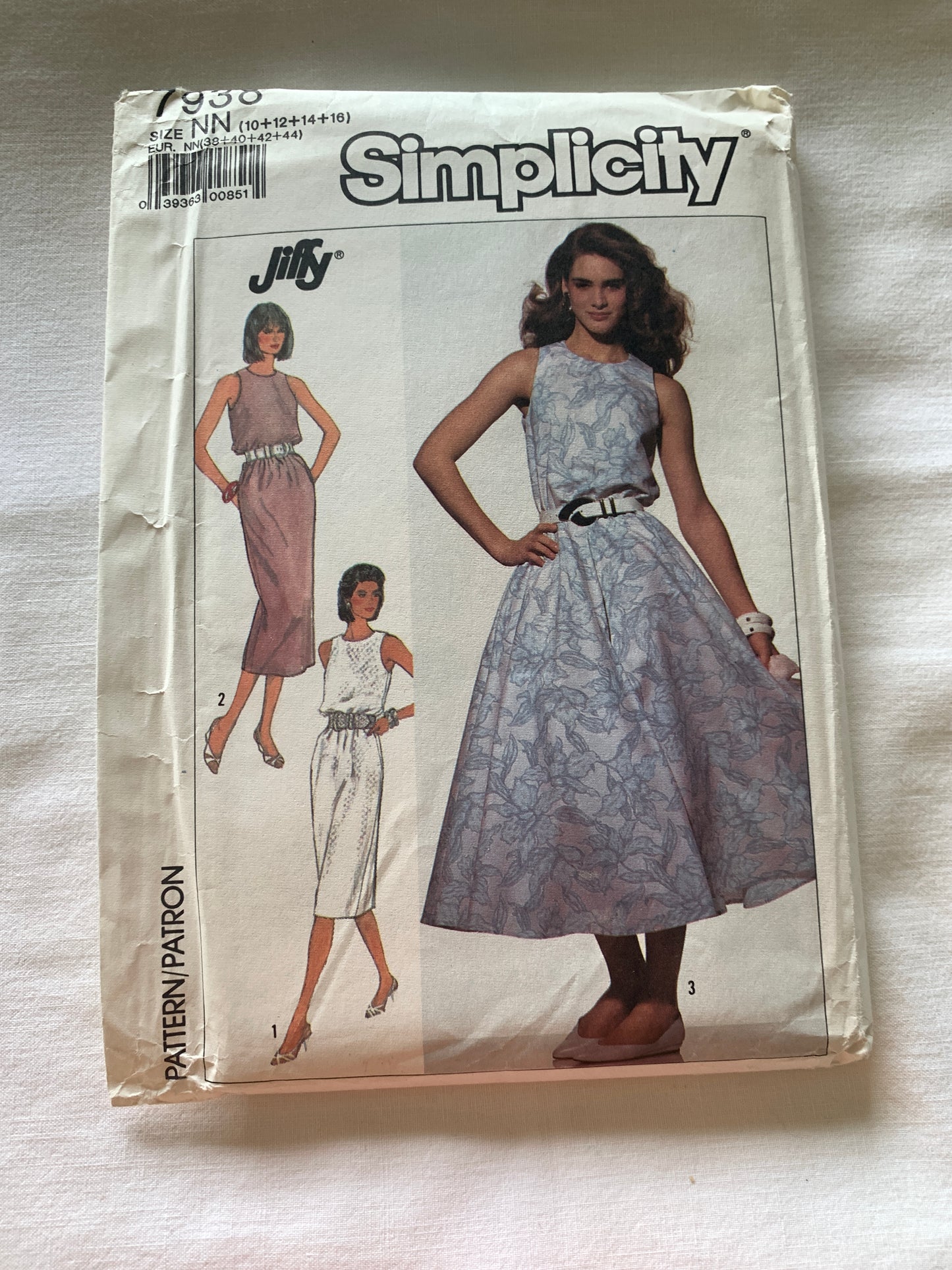 Simplicity Sewing Pattern 7938 Misses' Petite Dress, Two Lengths, Sleeveless, Pullover, 3 Variations, Size 10-16, Uncut, Vintage 1987