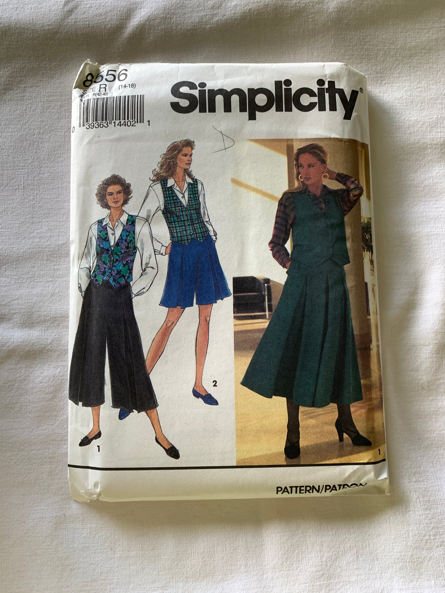Simplicity Sewing Pattern 8556 Misses' Split Skirt, Two Lengths, Shirt, Lined Vest, Pockets, Size 14-16, Uncut, Vintage 1993