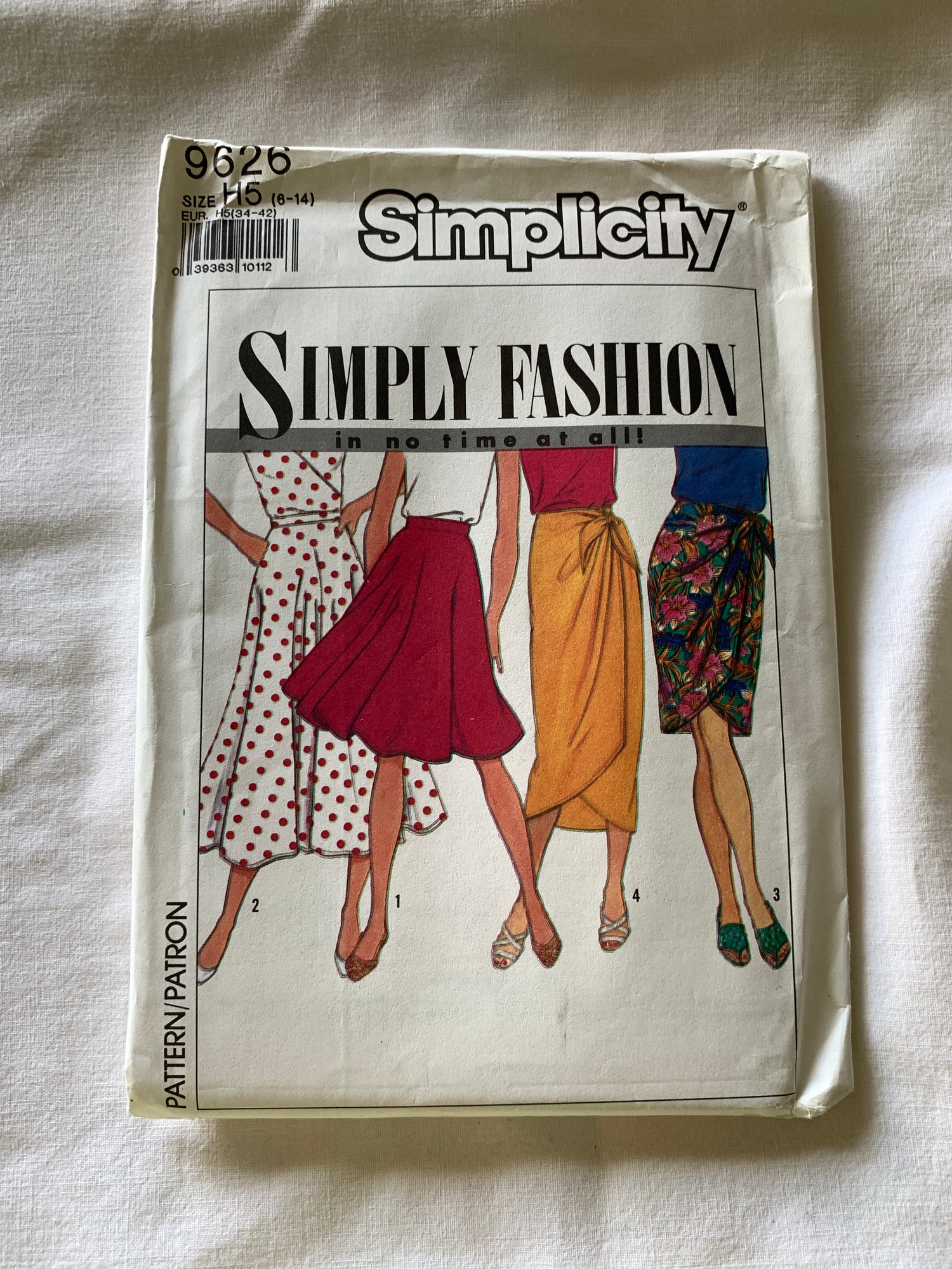 Simplicity Sewing Pattern 9626 Misses' Half-Circle Skirt, Mock Sarong, Two Lengths, Zipper Back, Size 6-14, Uncut, Vintage 1990