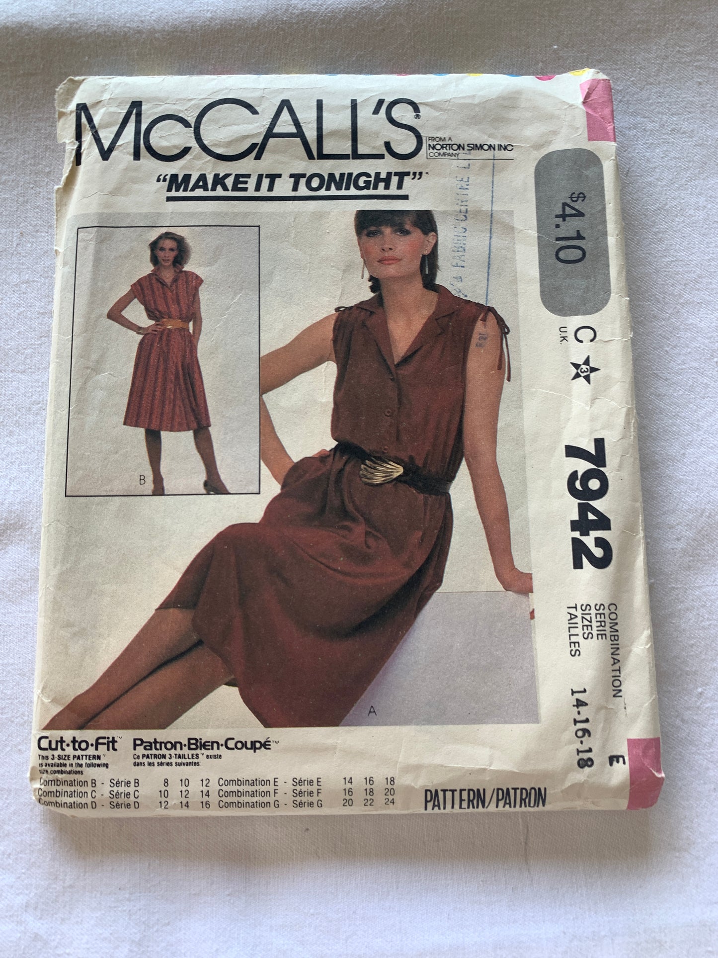McCall's Sewing Pattern 7942 Misses' Dress, Pullover, Pockets, 2 Variations, Button Front, Elastic Waist, Size 14-18, Cut, Vintage 1982
