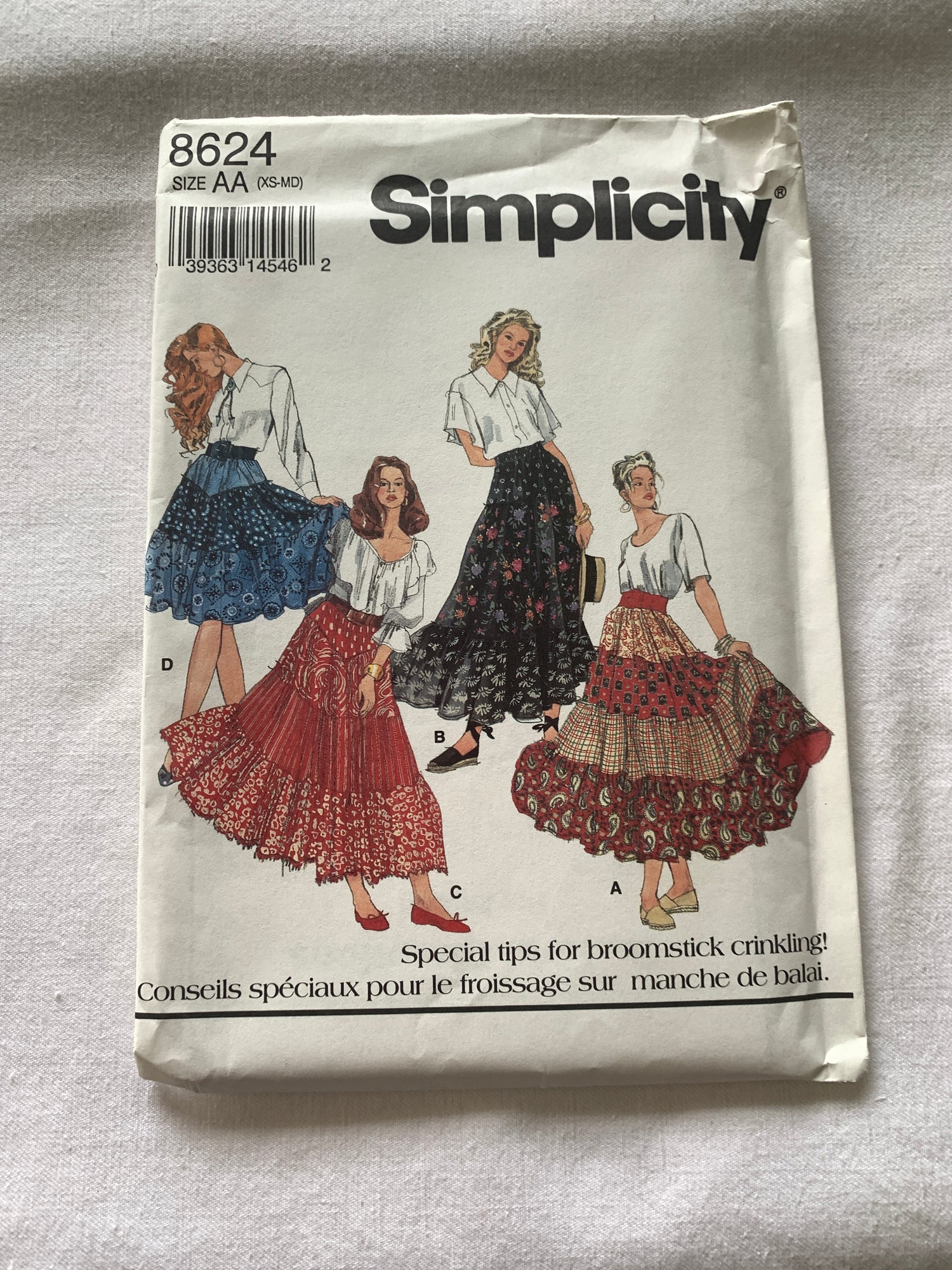 Simplicity Sewing Pattern 7520 Misses' Western Skirts, Elastic Waist, Tiers, 4 Variations, Two Lengths, Size 6-16, Uncut, Vintage 1993