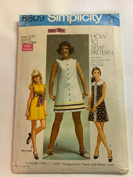 Simplicity Sewing Pattern 8609 Misses'/Junior/Teen Dresses, Two Lengths, Sleeveless,Zipper Back, 3 Variations, Size 11-12, Cut, Vintage 1969