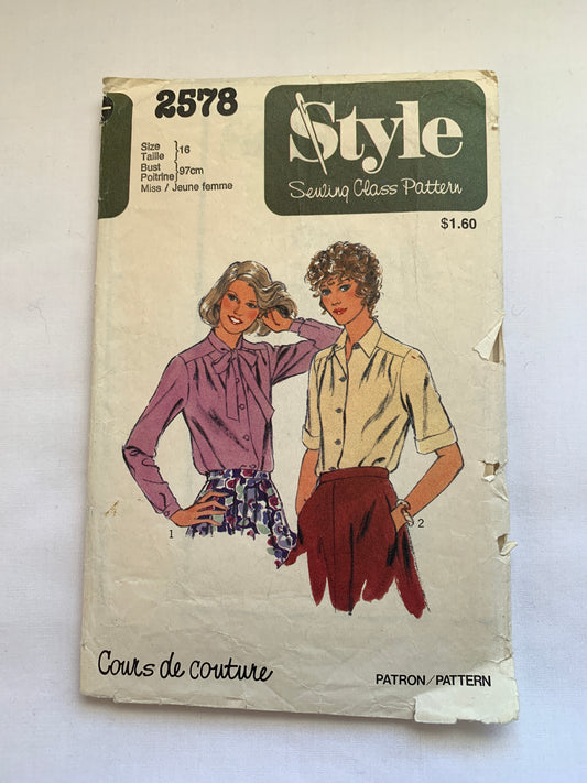 Style Sewing Pattern 2578 Misses' Tops, Blouses, Button Front, 2 Variations, Long/Short Sleeves, Collar, Size 16, Cut, Vintage 1979