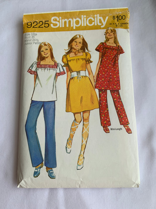 Simplicity Sewing Pattern 9225 Junior Petites, Overblouse, Pants, Short Sleeves, Elastic Waist, Size 13, Cut, Vintage 1970