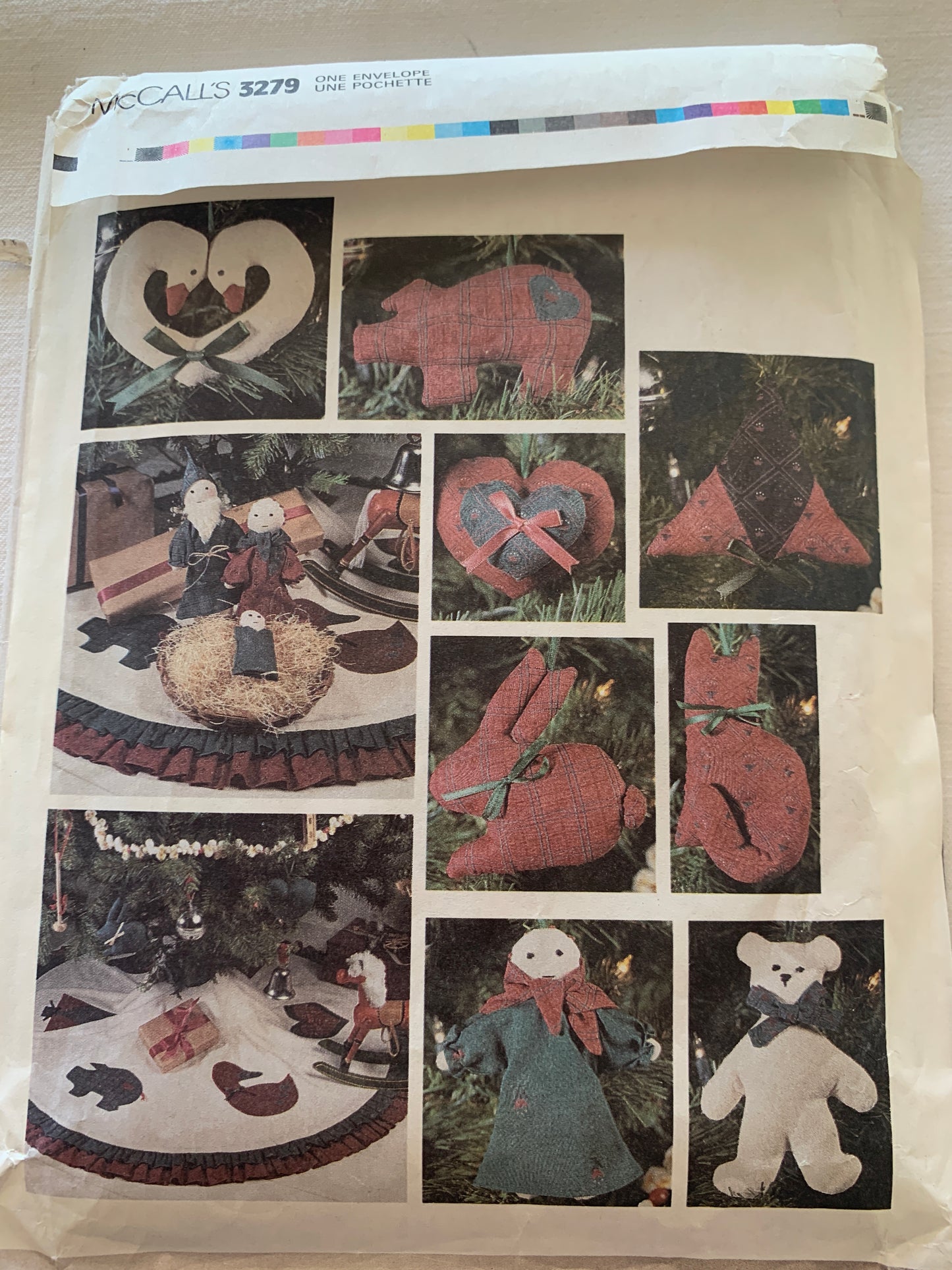 McCall's Sewing Pattern 3279 Crafts, Christmas Ornaments, Stockings, Wreath, Ornaments, Advent Calendar,  Uncut, Vintage 1986