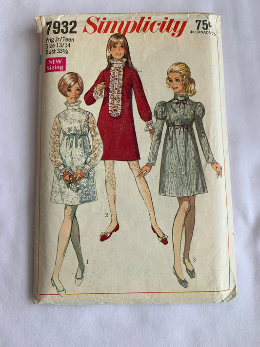Simplicity Sewing Pattern 6923 Misses'/Juniors' Dress, Two Lengths, Zipper Back, Size 12, Cut, Vintage 1966