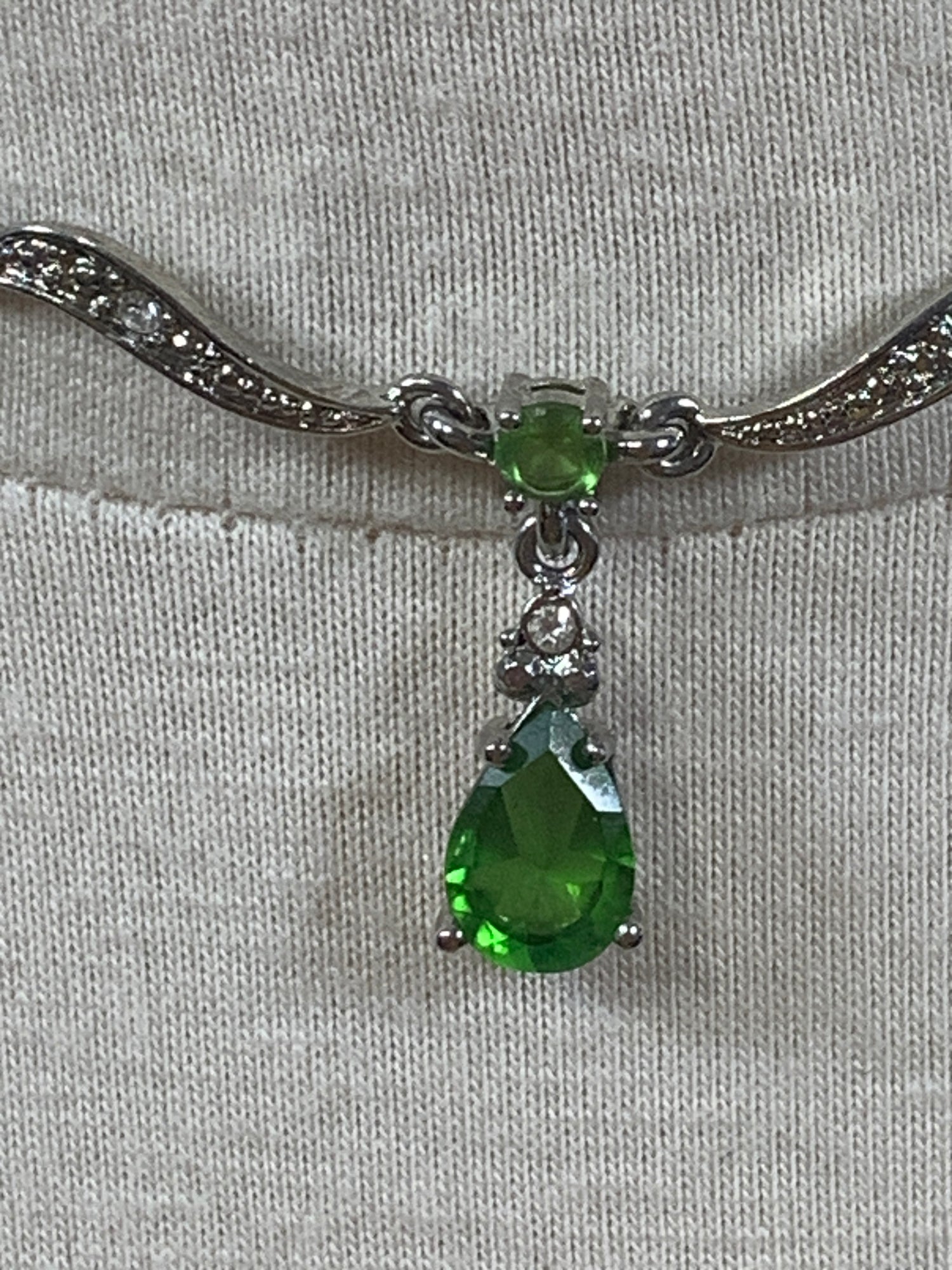 Vintage Delicate Green Tear Drop Choker Necklace, Clear Rhinestones, Silver Tone Necklace, Lobster Clasp, Costume Jewelry