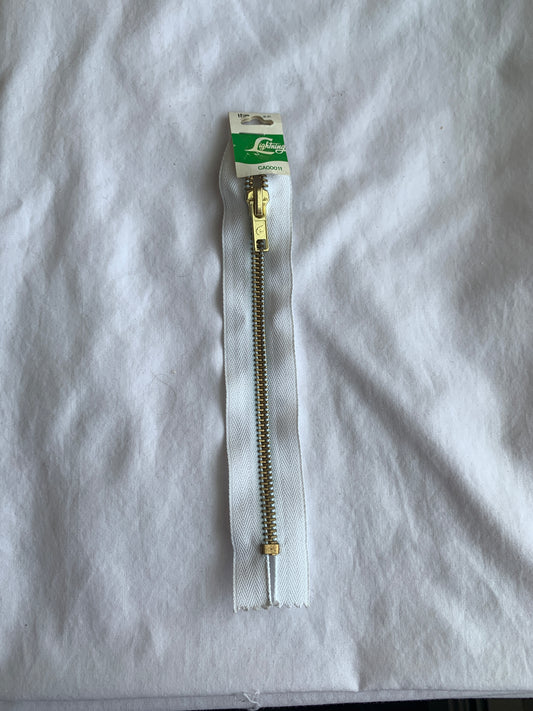 Metal Zipper, Non-Separating, 7 Inch, White Color, New
