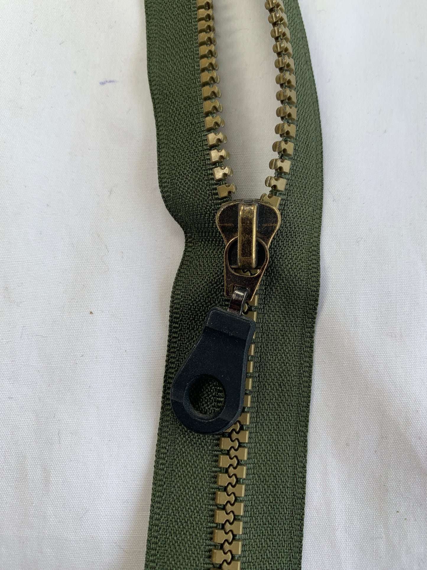 Molded Plastic Zipper, Separating, 22 Inch, Olive Green Color, Black Pull, New 