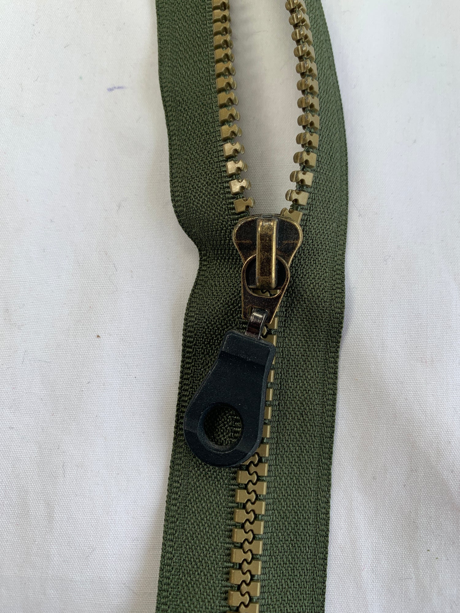Molded Plastic Zipper, Separating, 22 Inch, Olive Green Color, Black Pull, New 