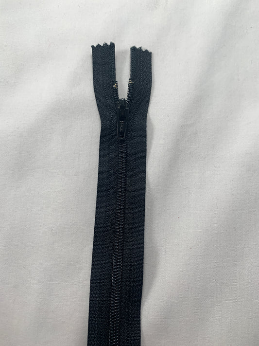 16 Inch Non-Separating Zipper, Black, Molded Plastic, New