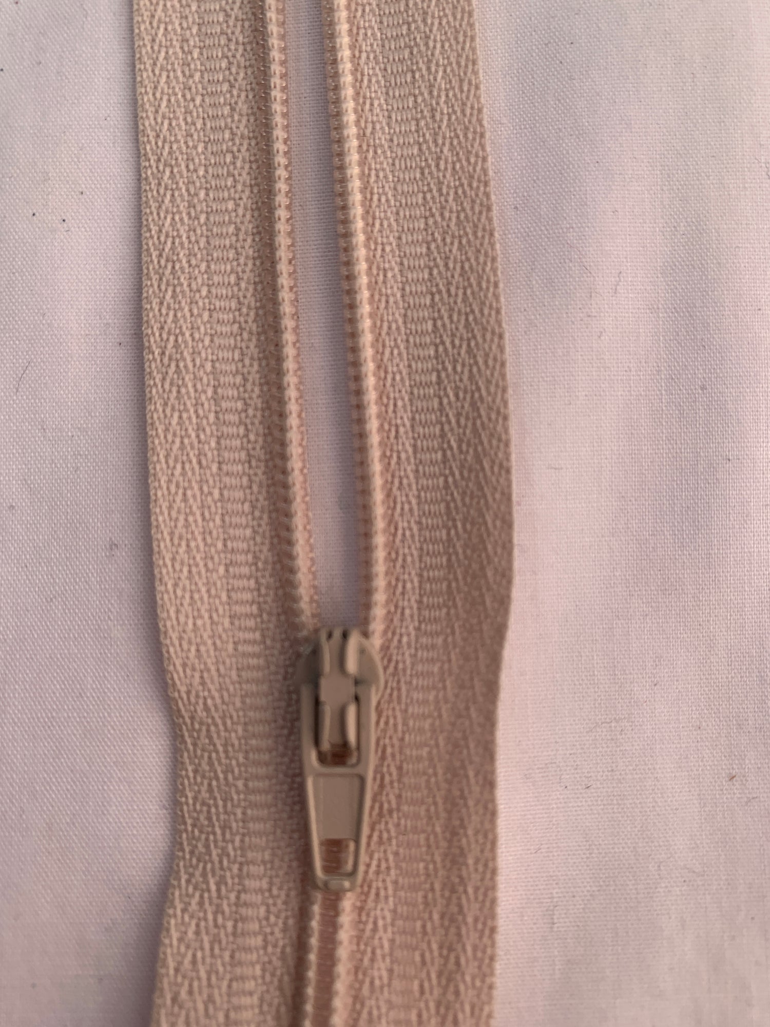 20 Inch Non-Separating Zipper, Beige Color, Molded Plastic, New